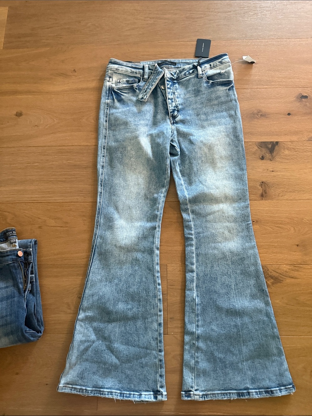 Flying Monkey High Rise Super Flare Women’s Jeans, 30x30, NWT